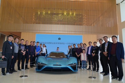 產(chǎn)教融合、工學(xué)交替、知行合一——汽車(chē)工程學(xué)院師生蔚來(lái)行舞臺(tái)藝術(shù)造型策劃紀(jì)實(shí)